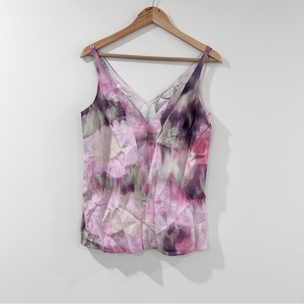 Ted Baker London Nethiia viscose shell sleeveless V neck floral top multicolor 2 - Picture 2 of 6